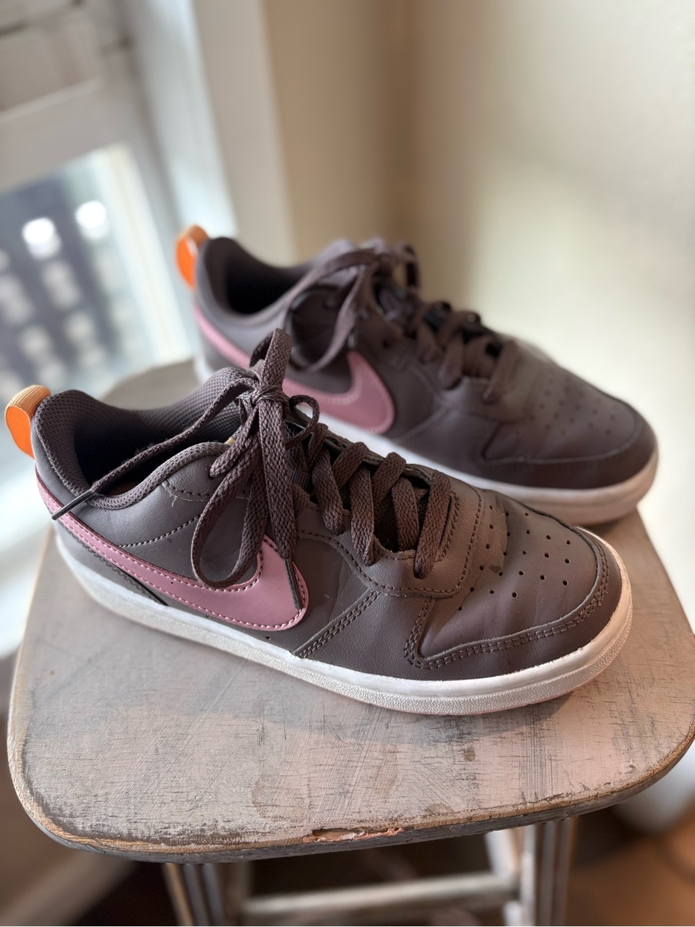 Nike Court Borough Low 2 size 4Y